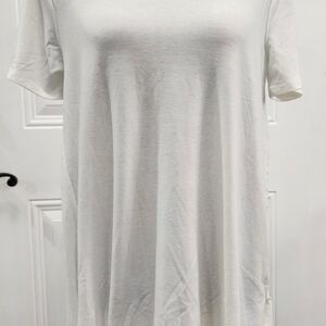 Elegant White Short Sleeve Women's Tee